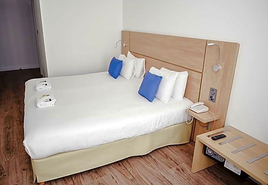 Фото Maisons du Monde Hôtel & Suites La Rochelle