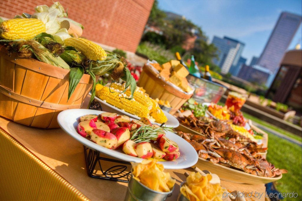 Фото Royal Sonesta Harbor Court Baltimore