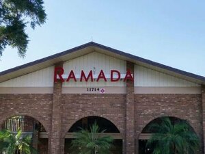 Гостиница Ramada by Wyndham Temple Terrace/Tampa North