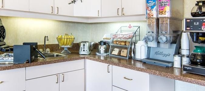 Фото Super 8 by Wyndham Seguin