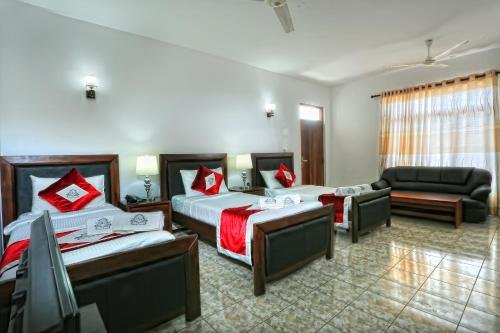 Фото Asian Grand Hotel