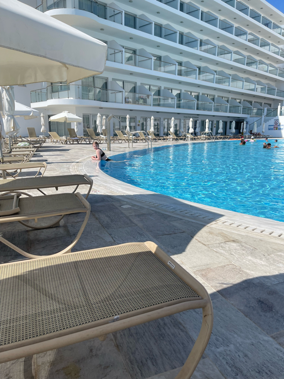 Фото Tofinis Hotel