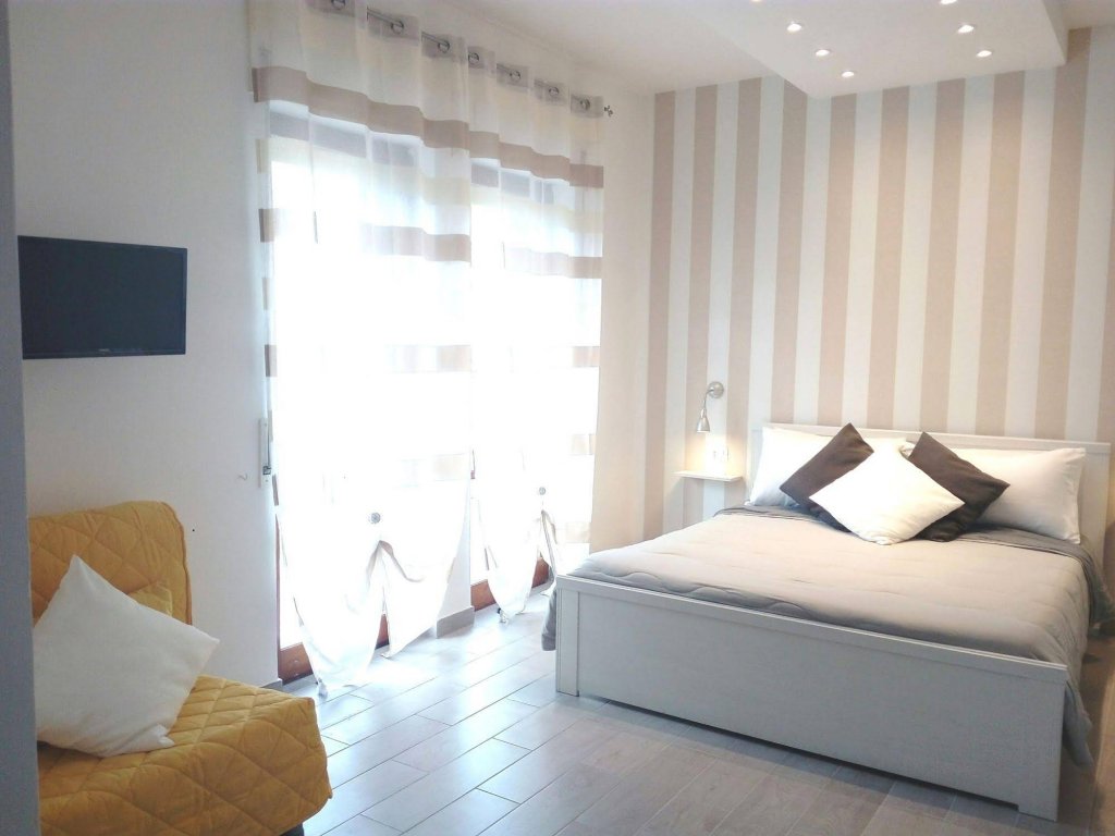 Фото La Playa Apartments