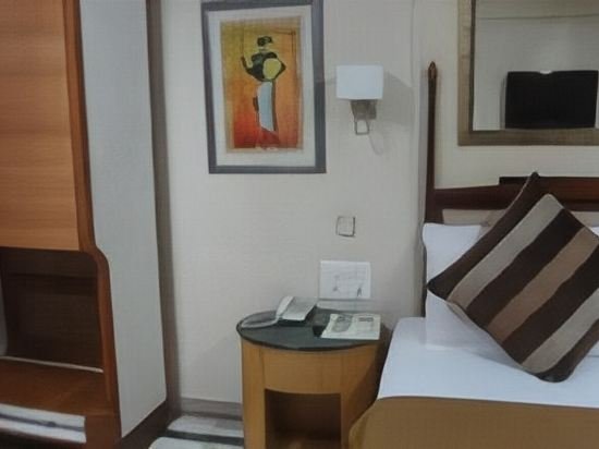 Фото Royal Park Hotel