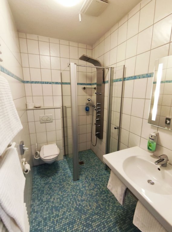 Фото Schäfers Hotel