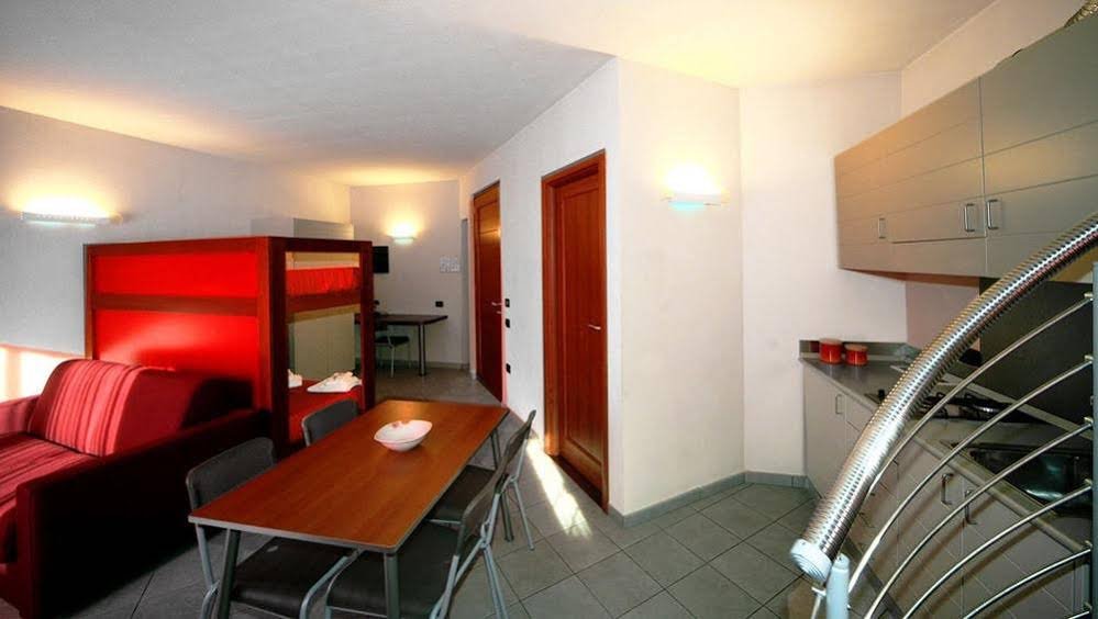 Фото Alba Village Hotel