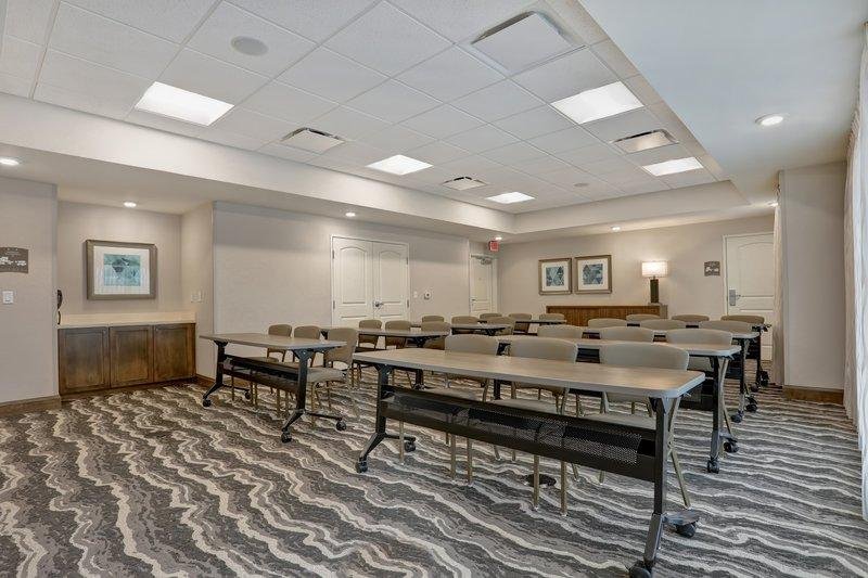 Фото TownePlace Suites Kansas City Overland Park