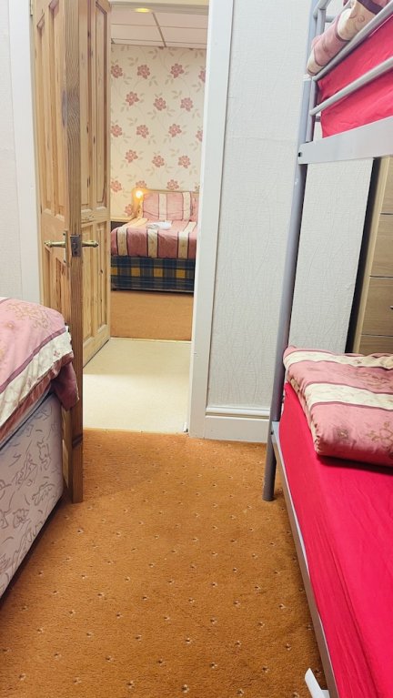 Фото The Albany Hotel