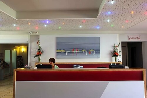 Гостиница The Originals City, Hôtel Le Pavillon, Béziers Est в Безье