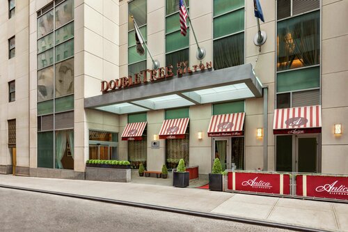 Гостиница DoubleTree by Hilton New York Downtown в Нью-Йорке