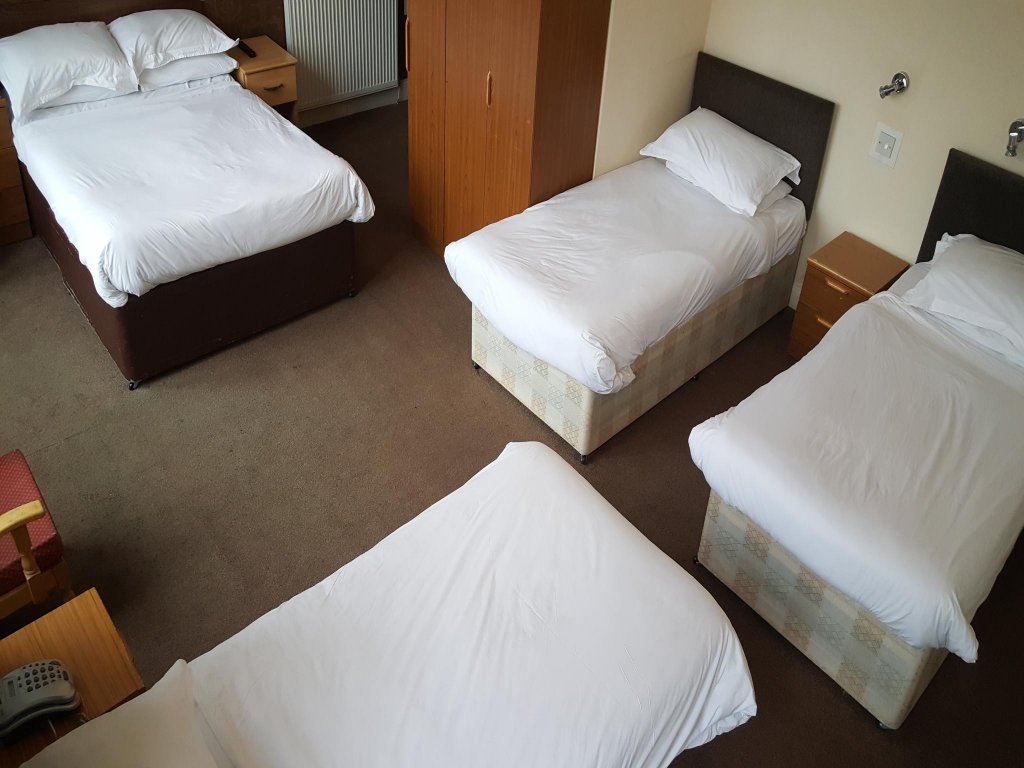 Фото McLays Guest House