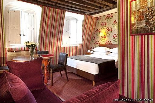 Фото Saint-Paul Rive-Gauche