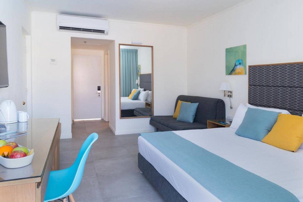 Фото Americana Hotel