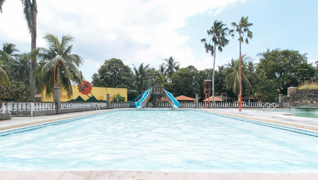 Hotel RedDoorz @ Tierra De Oro Resort, San Pablo, photo