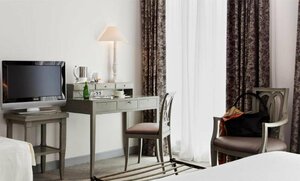 Гостиница Mercure Nice Marché aux Fleurs Hotel