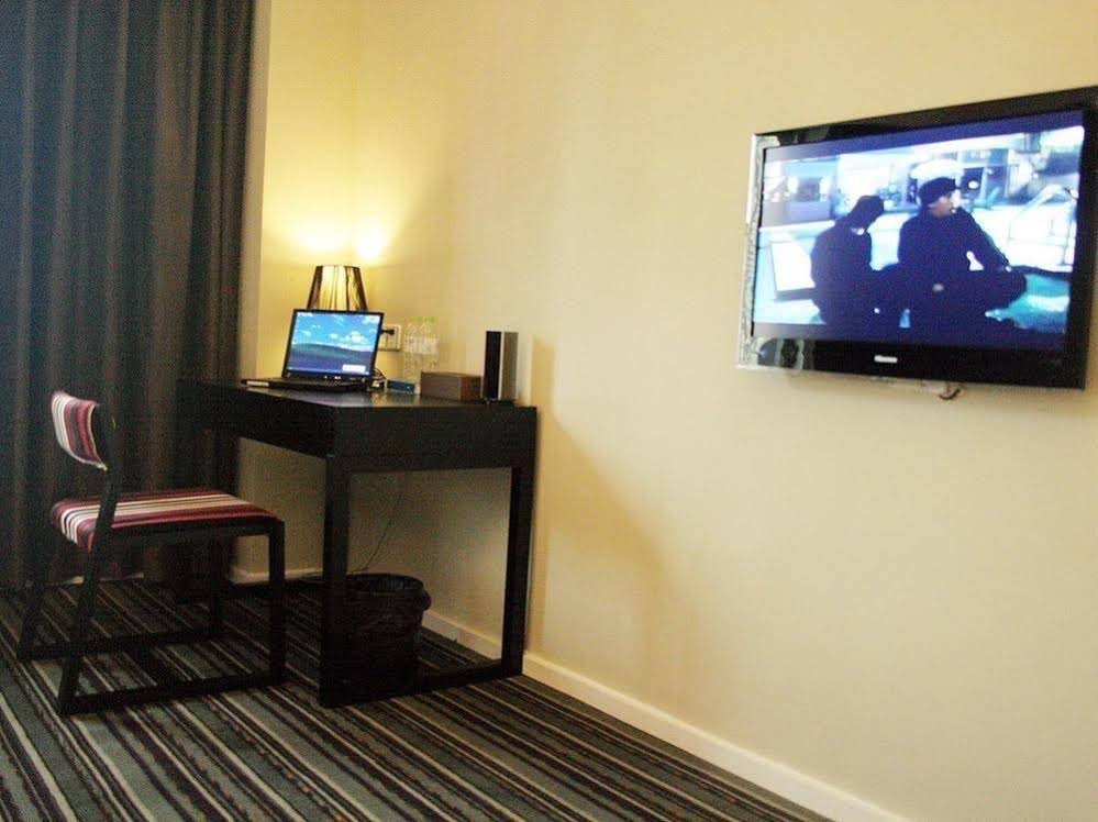 Фото Zhuhai Biwan Hotel