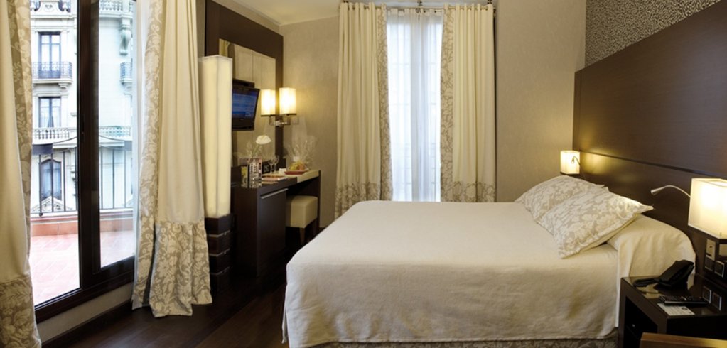 Фото Hotel Colonial Barcelona