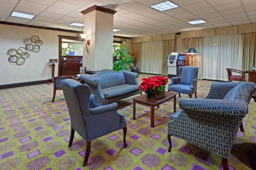 Фото Holiday Inn Alexandria at Carlyle, an Ihg Hotel