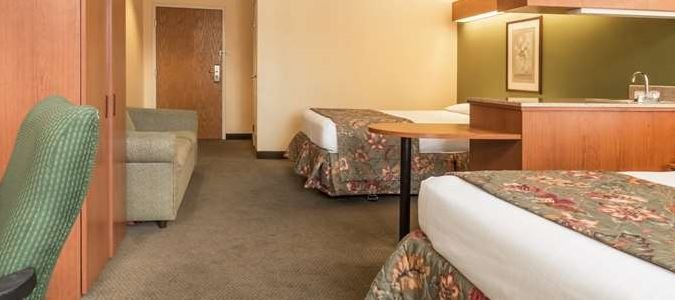 Фото Microtel Inn & Suites by Wyndham Tracy