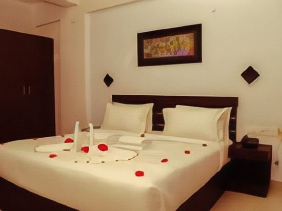 Фото Leela Backwaters Inn