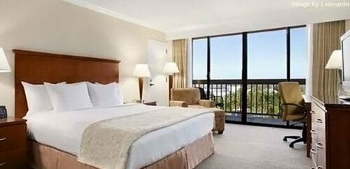 Гостиница Ontario Airport Hotel & Conference Center в Онтарио
