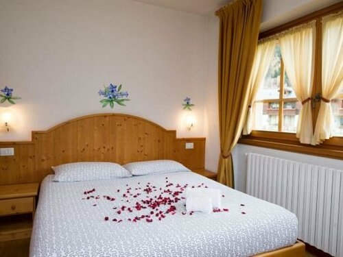 Гостиница Appartamenti Serena в Бормио