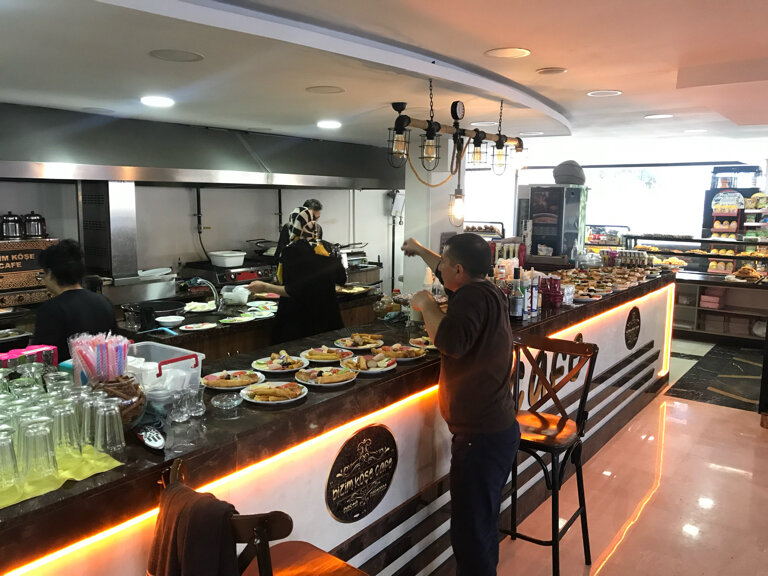 Şekerleme tatlı ve pastacılık ürünleri Bizim Köşe Cafe, Beylikdüzü, foto