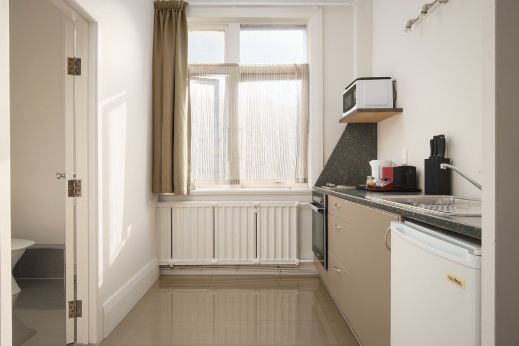 Фото Kiwi International Hotel