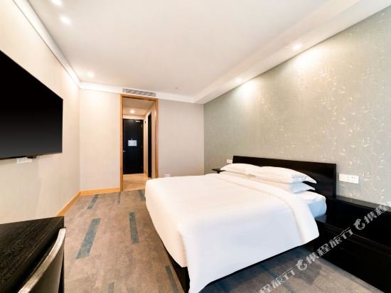 Фото Hundred Centuries Hotel