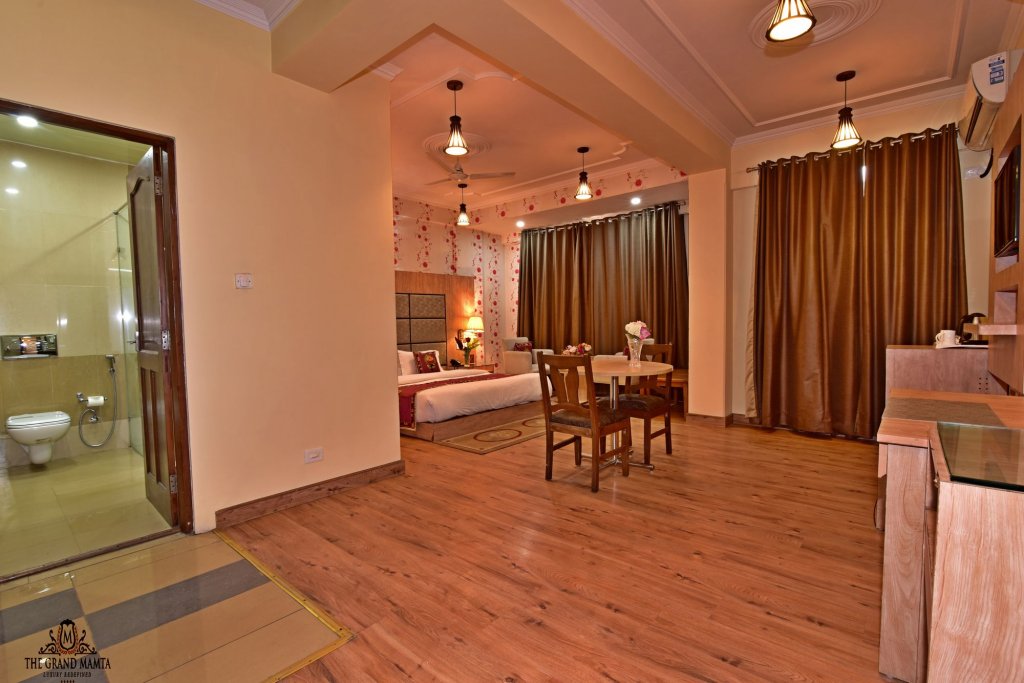 Фото Hotel The Grand Mamta