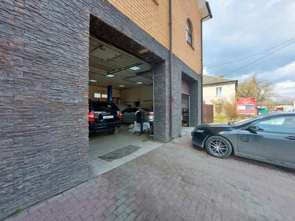 ورشة لتصليح السيارات Avtoservis Aziya Motors ، بريانسك، صورة