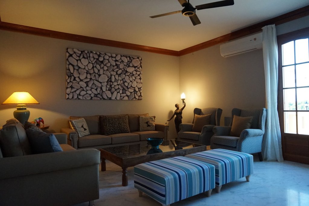 Фото Balhambra Suites - Adults Only