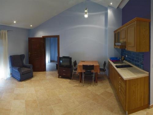 Фото Villa Risan Apartments