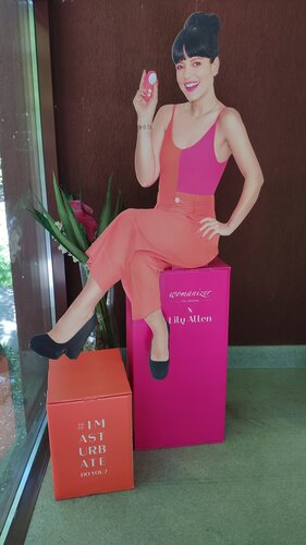 Отбасылық бисексуалдық порно