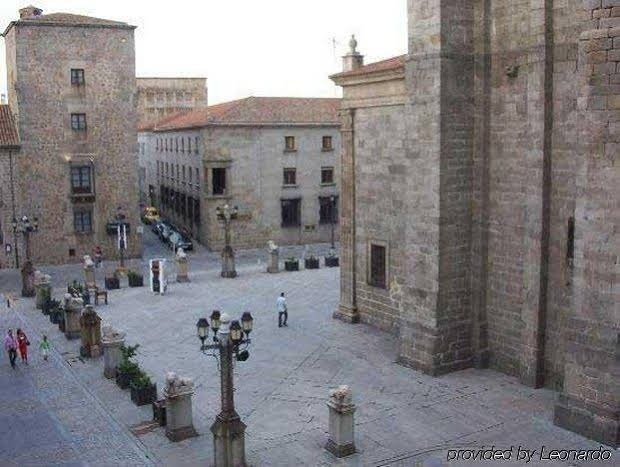Фото Hotel Palacio de Valderrábanos