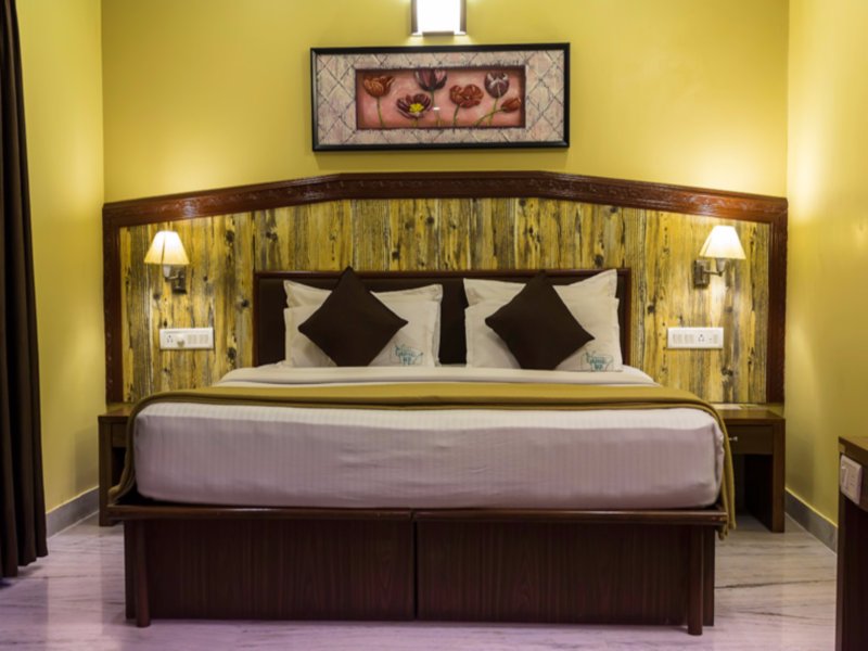 Фото отеля 2