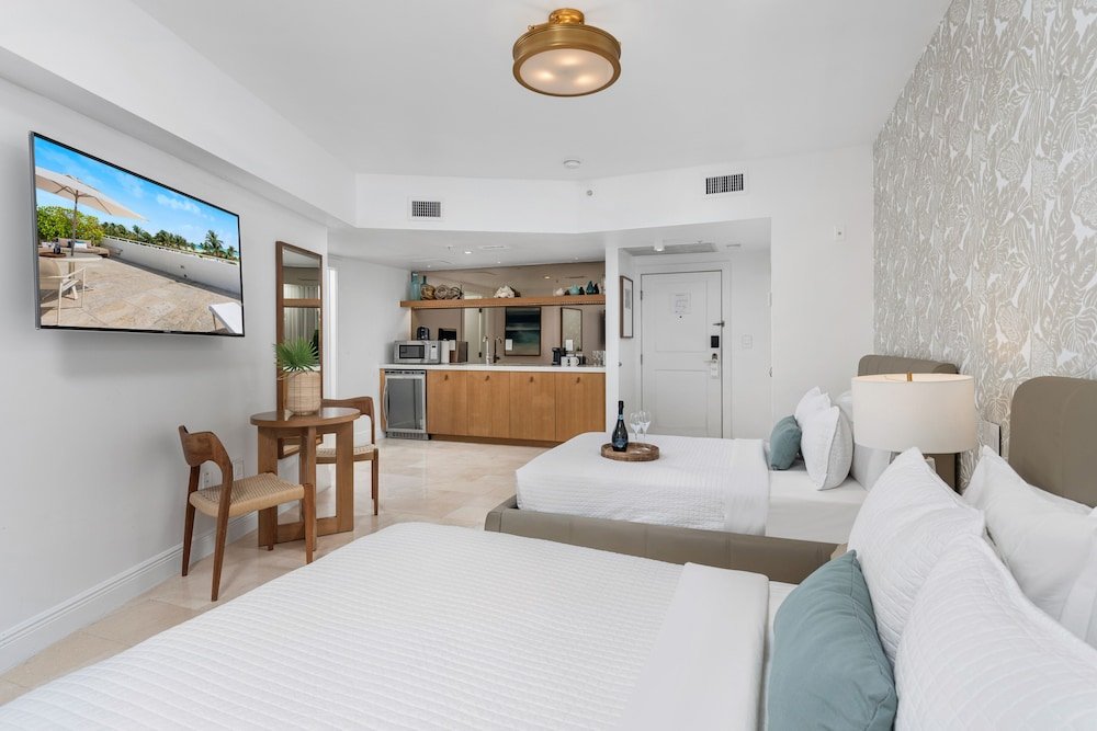 Фото Bentley Hotel South Beach