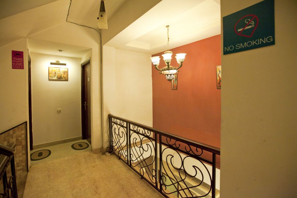 Фото Oyo 566 Hotel Soni Villa