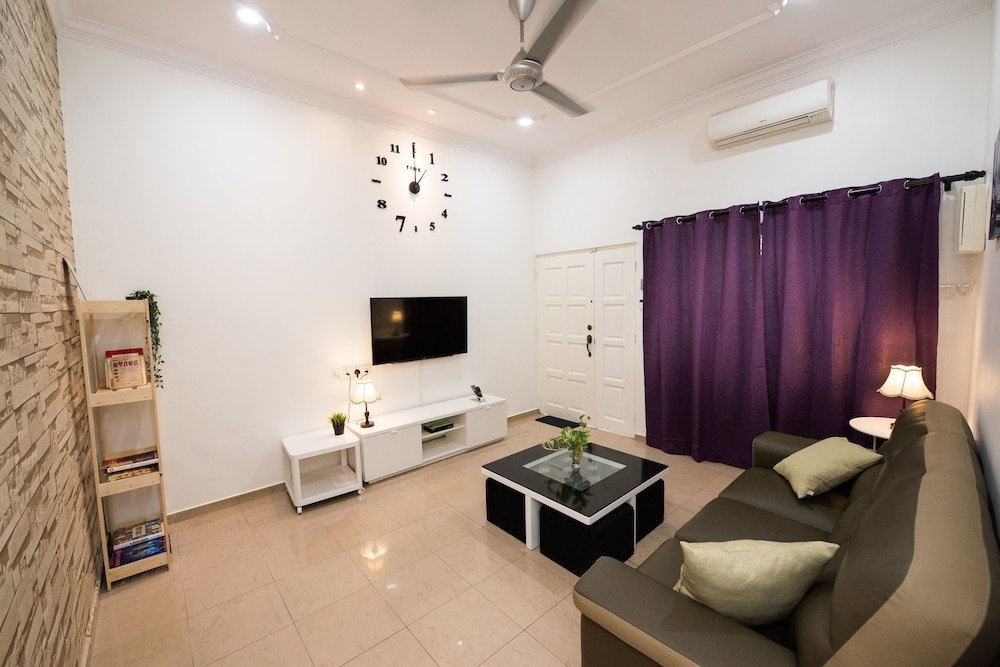 Фото Kg8 Homestay Melaka