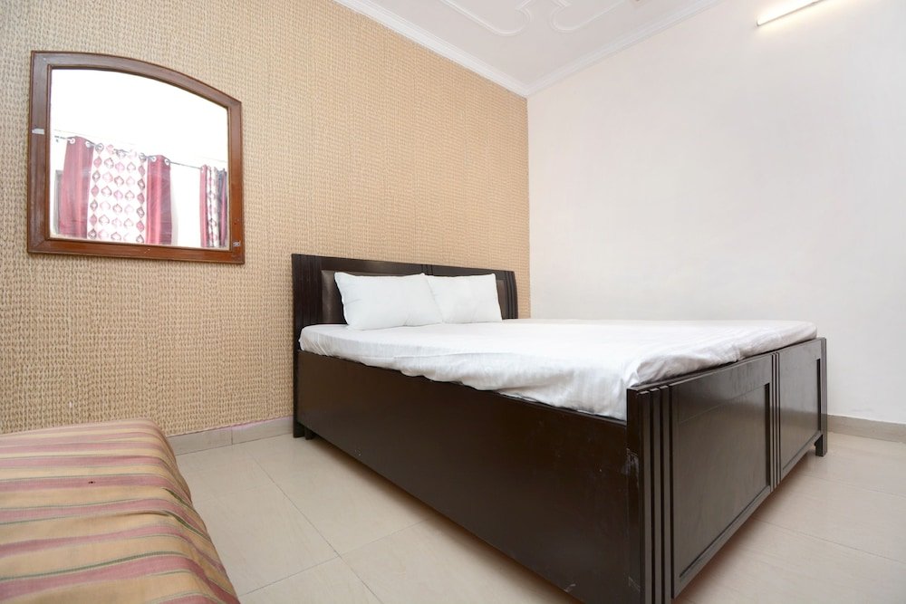 Фото Spot On 36686 Hotel Om Shanti Palace