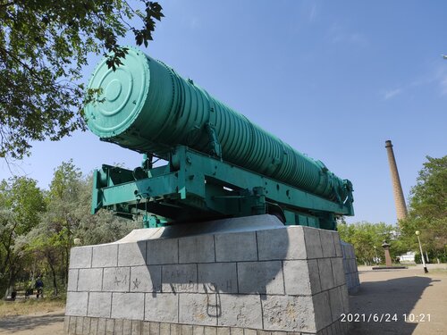 Памятник технике Ракета, Байконур, фото