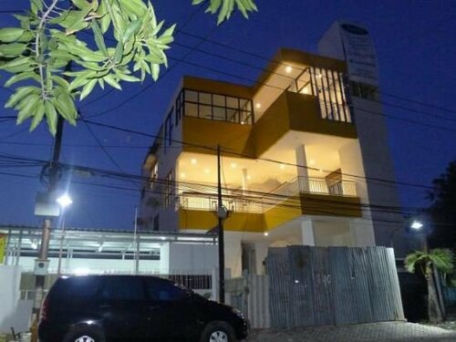 Гостиница Family Guest House Kupang Baru в Сурабае