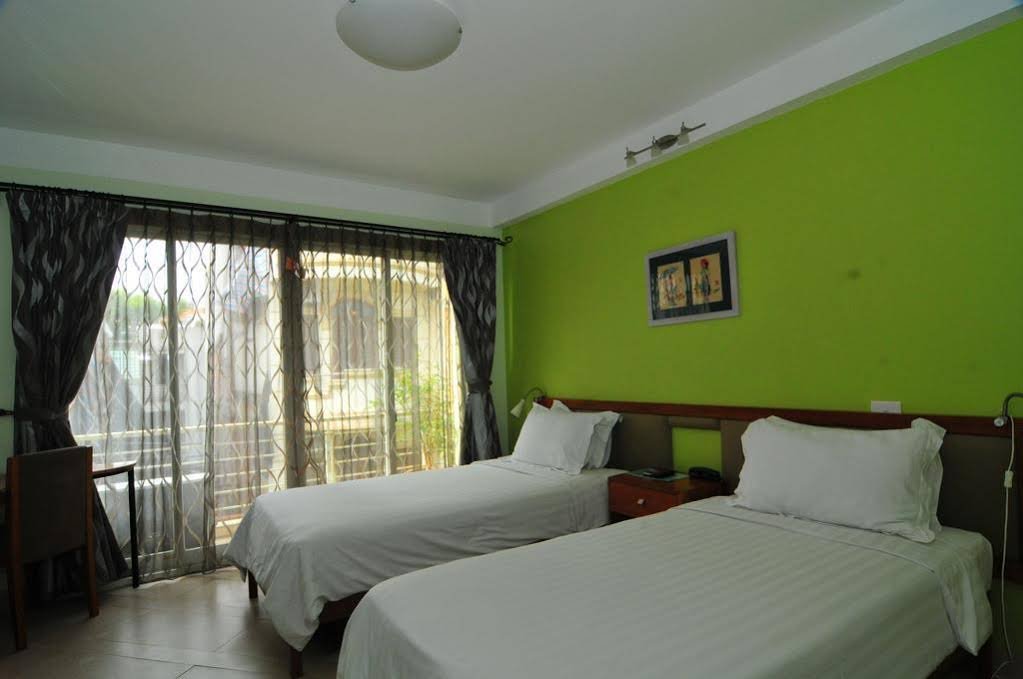 Фото Iris Boutique Hotel