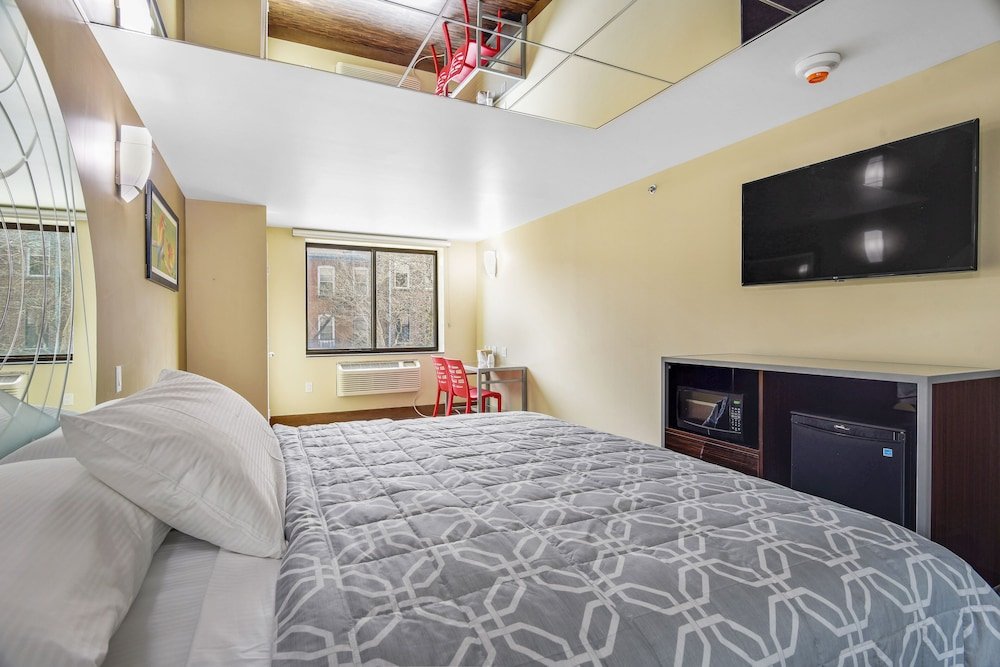 Фото Brooklyn Broadway Hotel