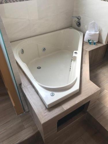 Фото Jard Inn Adults Only