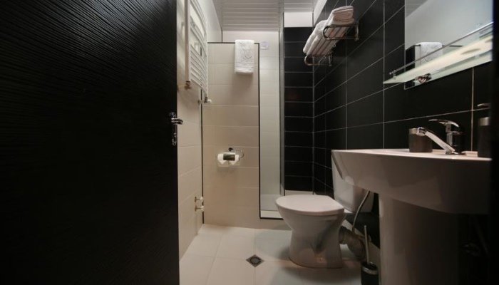 Фото Continental Hotel