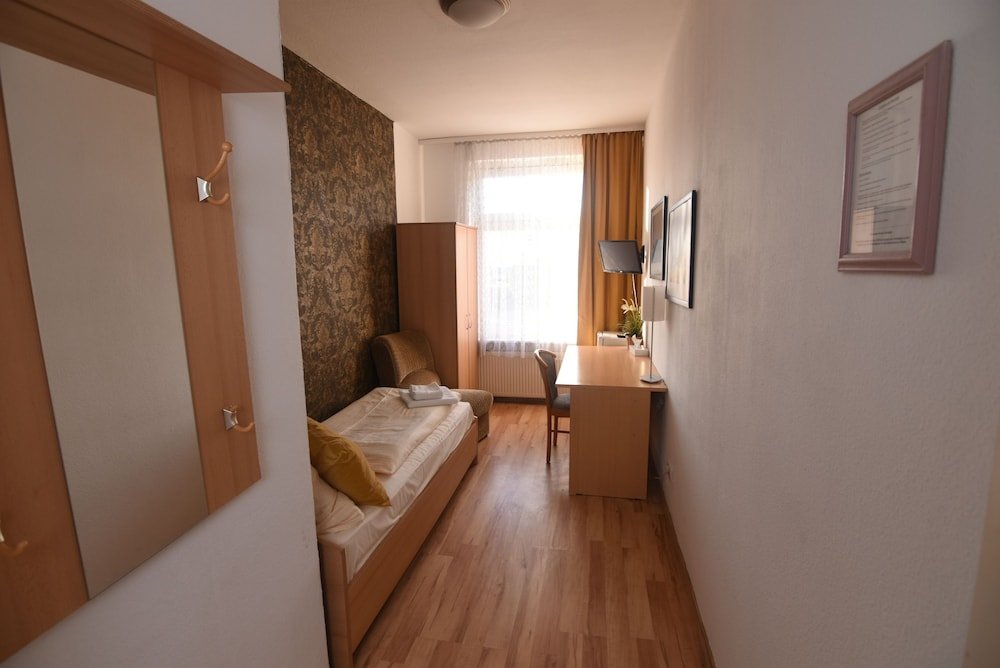 Фото Hotel Roter Hahn