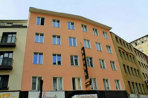 Гостиница Boutique 003 Koln am Dom в Кёльне