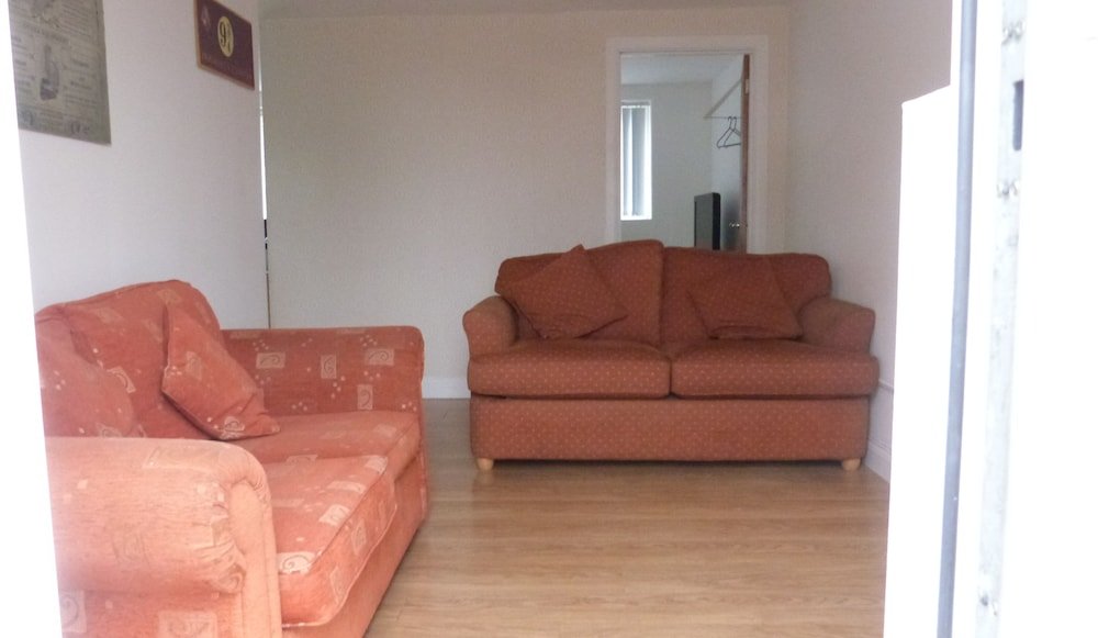 Фото Spinners End