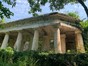 Suvorin's dacha (Krasnodar Territory, Tuapsinskiy District, Settlement of Sanatoriya Chernomorye), landmark, attraction